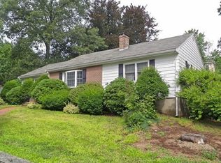 65 King St, Reading, MA 01867