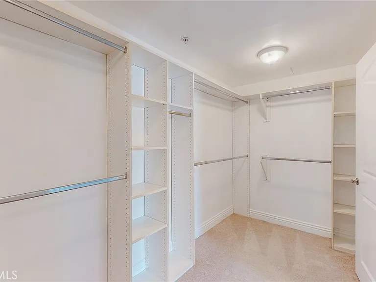 11540 Moorpark St #103 — Photo 17
