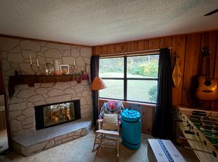 124 Lake Shore Dr, Morganton, GA 30560