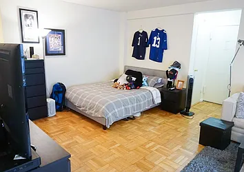 Rented by Urban Real Estate Inc