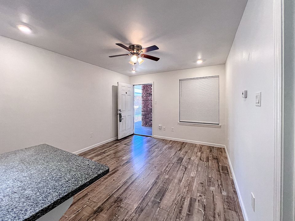 1st image of 828 Martin Behrman Ave APT 11