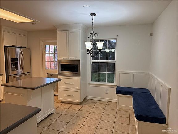 5th image of 3836 Frontier Dr