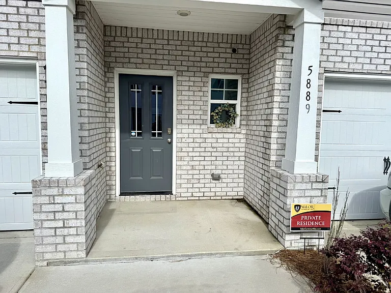 5889 Tyndall Pl — Photo 3