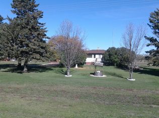 8105 Highway 13, Edgeley, ND 58433