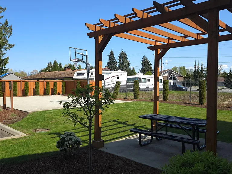 Clover Station — Photo 14