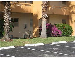4th image of 8856 W McNab Rd APT 303