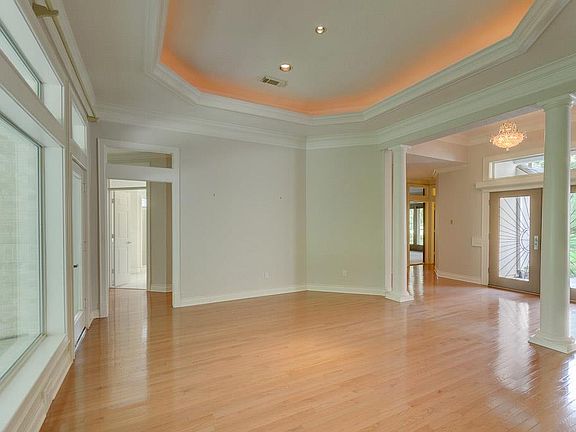 5th image of 1108 April Waters Dr N