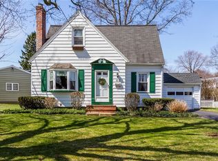 112 Belvedere Dr, Gates, NY 14624