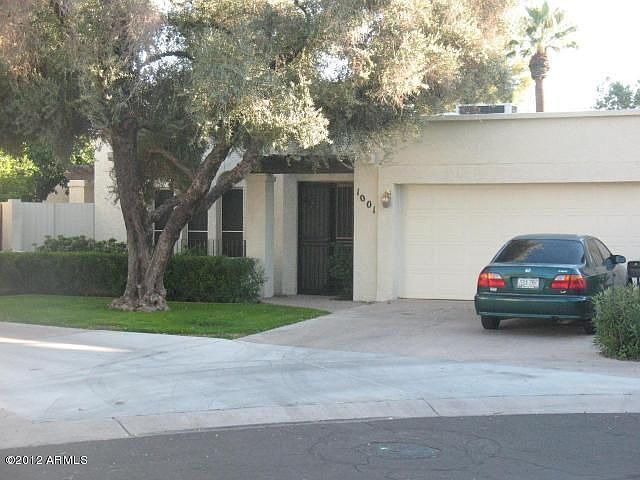 1st image of 1001 W Cactus Wren Dr