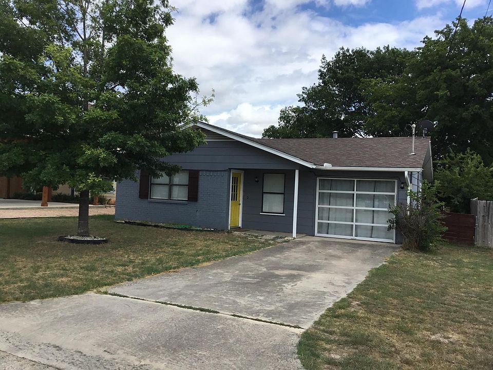 1st image of 310 Cordoba Dr