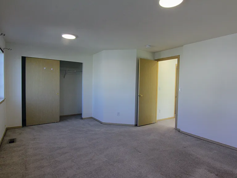 11441 SE 195th Pl — Photo 15