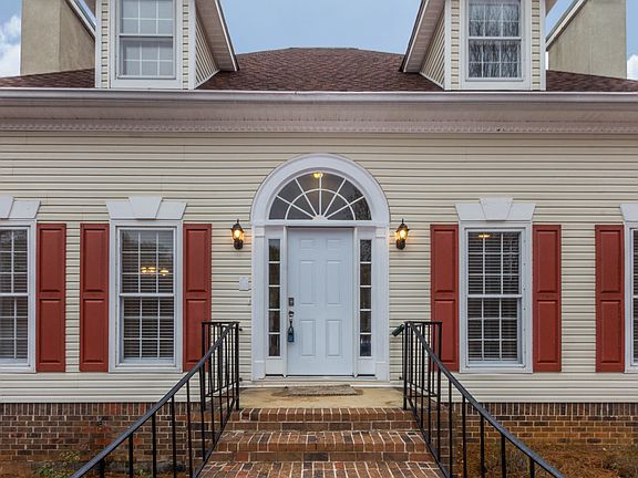 5th image of 9616 Fox Hunt Cir W