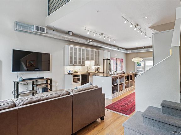 5th image of 180 Roslyn Street #1203