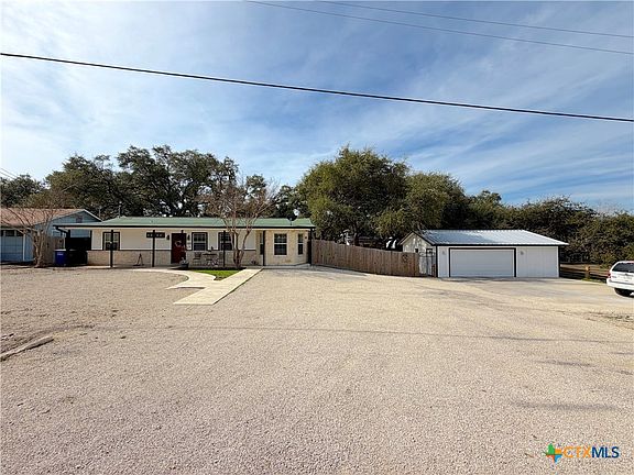 3rd image of 301 Canyon Edge