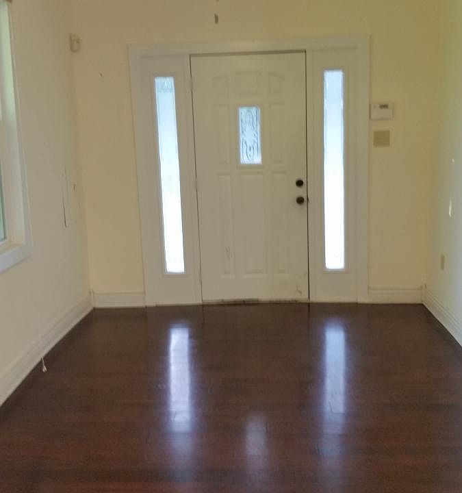 Entry/living