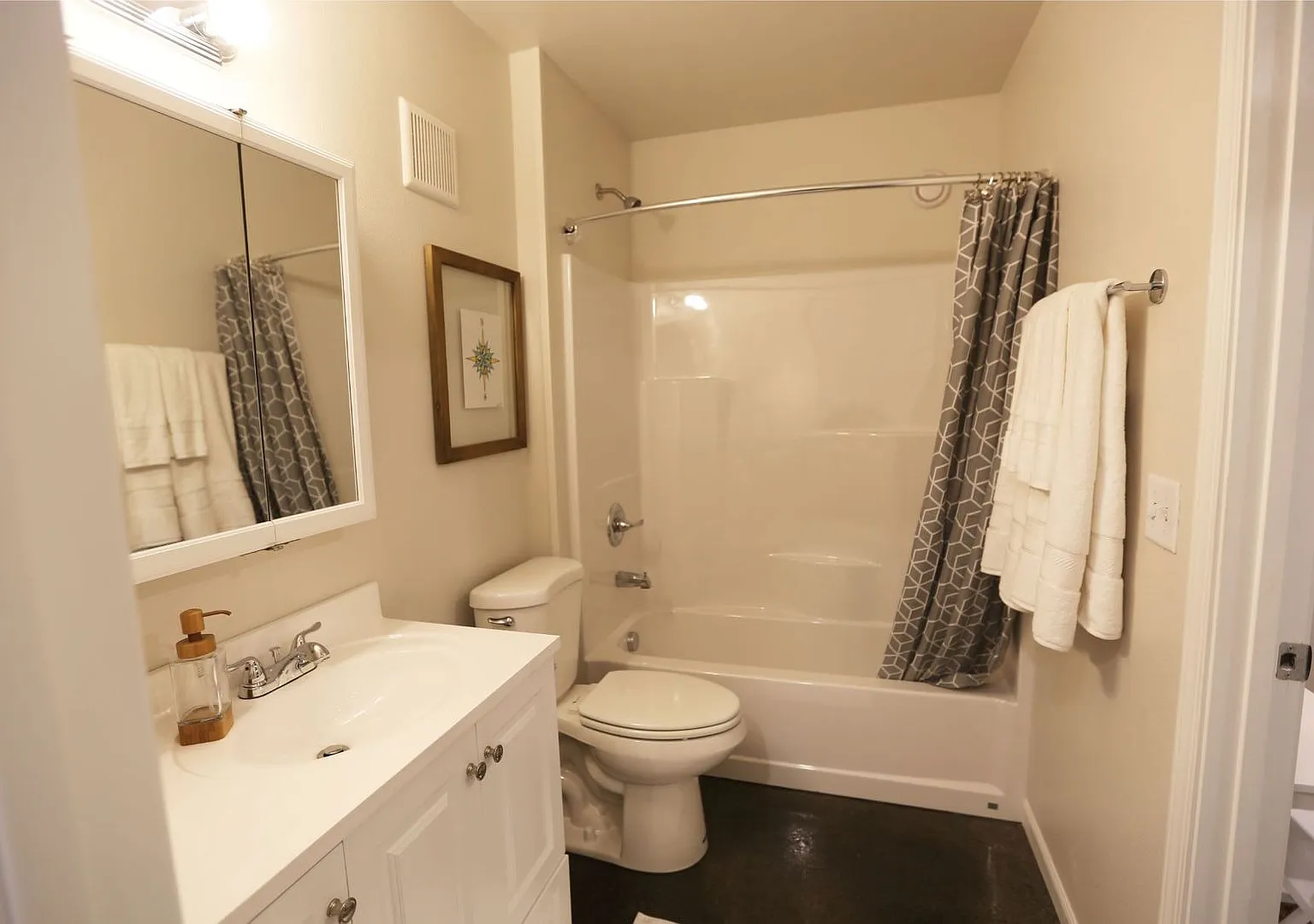 Nook Apartments — Photo 4