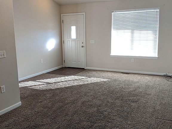 2nd image of 1545 Bullpen Way