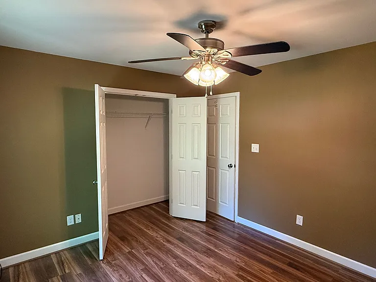 909 N Flint St — Photo 11
