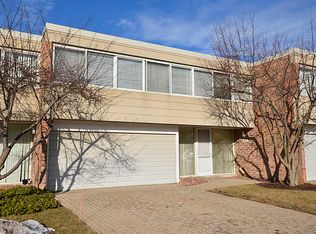 1724 Seton Rd, Northbrook, IL 60062