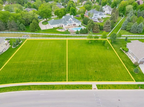 L104 Tuscany Lane #104, Waunakee, WI 53597