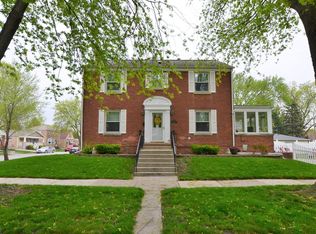 9555 S Springfield Ave, Evergreen Park, IL 60805