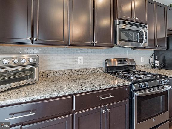 4th image of 138 Prado Ln #2402