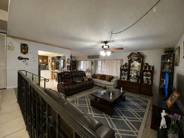 4850 SW 63rd Ter APT 313, Fort Lauderdale, FL 33314