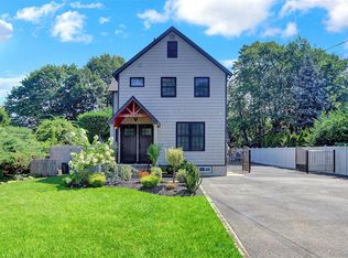 2325 Centre Ave, Bellmore, NY 11710