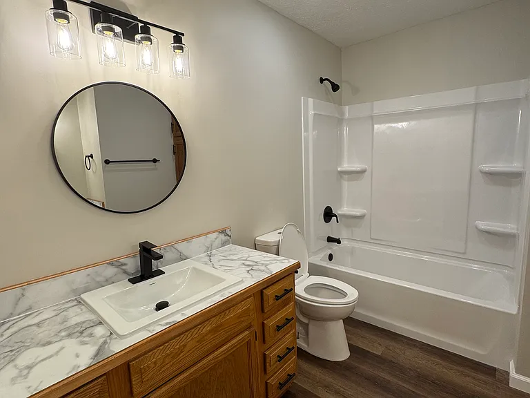 2230 N Aline Ave — Photo 23