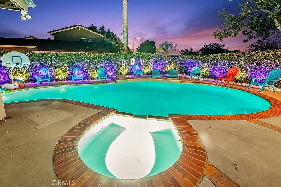 1091 Santa Rosa Ave, Costa Mesa, CA 92626 Zillow