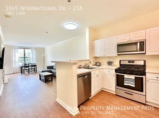 1645 International Dr UNIT 218, Mc Lean, VA 22102