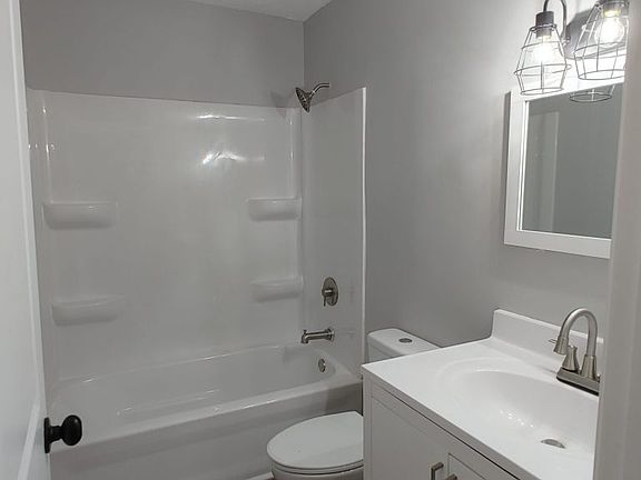 4th image of 1211 Emory Rd