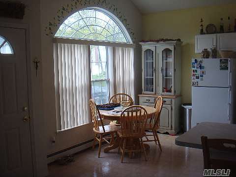 3rd image of 10 Iowa Ave