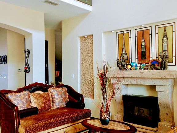 5th image of 7001 Post Oak Cir