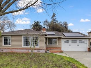 5 Gibson Rd, Woodland, CA 95695