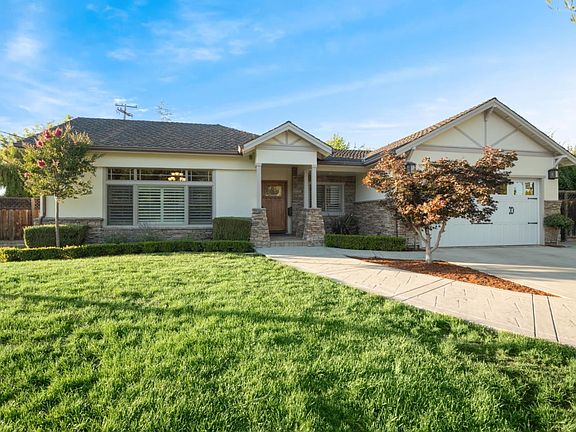 2nd image of 301 Belblossom Way