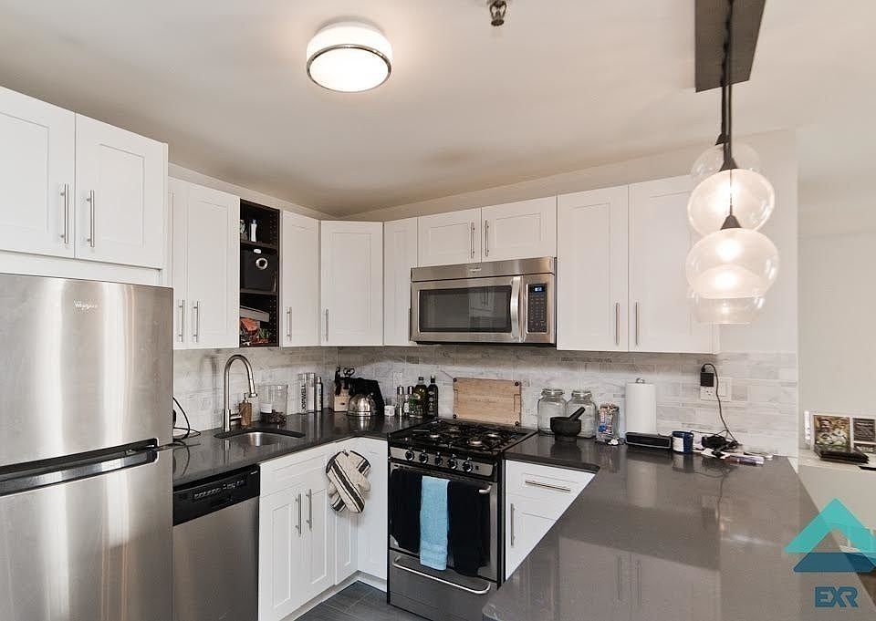 1st image of 66 Pearl St #204A