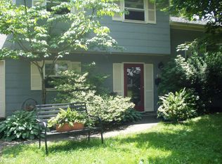 57 Hedgerow Dr, Morrisville, PA 19067