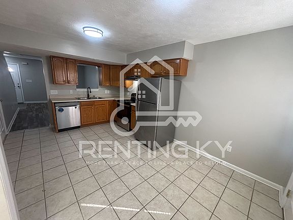 4th image of 1027 Brooklyn Blvd #4