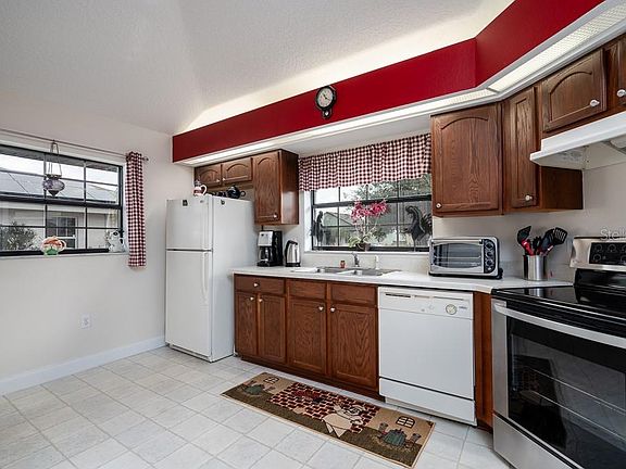 5th image of 4249 Abaco Dr