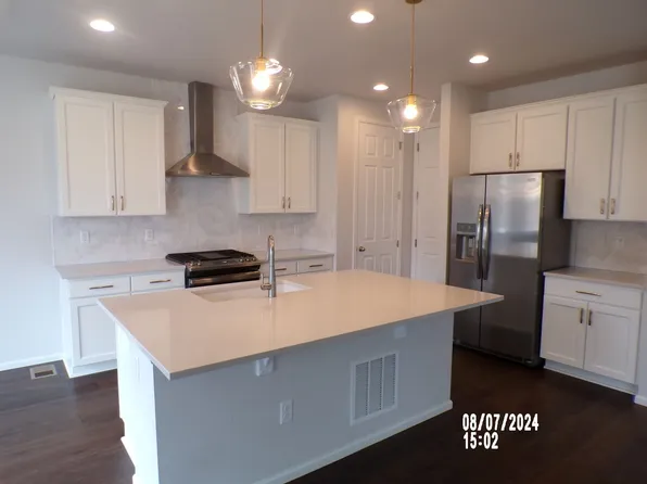 979 Oleander St, Castle Rock, CO 80109