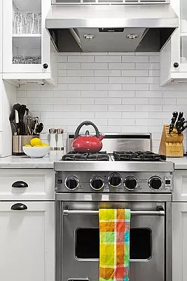 3rd image of 350 W 12th St APT 2A