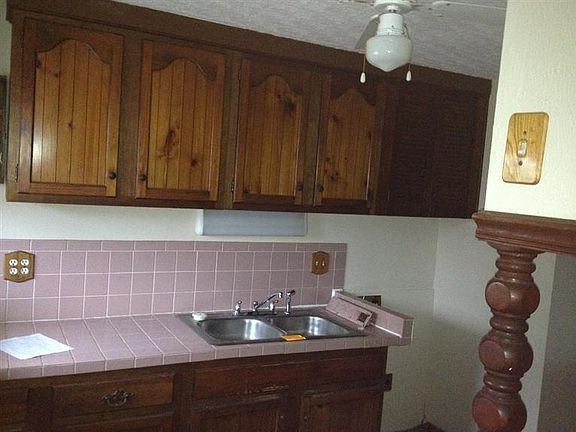 5th image of 4405 Leston Ave