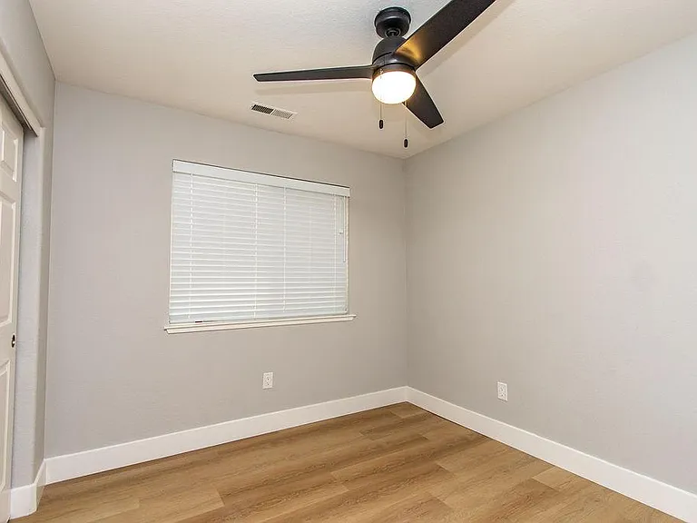 757 Waddell Way — Photo 5
