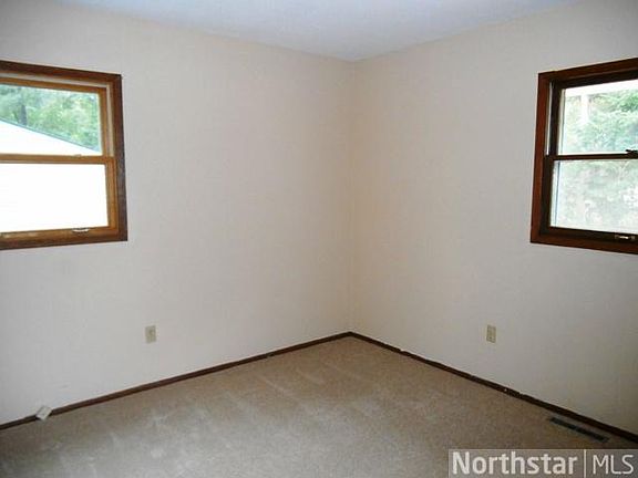3rd image of 2070 Quarry Ave S