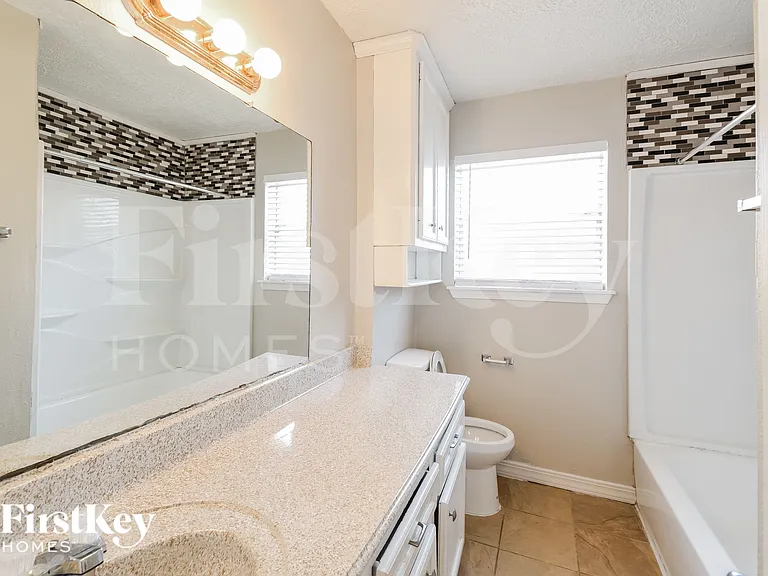 9822 Hughes Ranch Rd — Photo 10