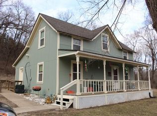 24430 Knight Rd, Tonganoxie, KS 66086