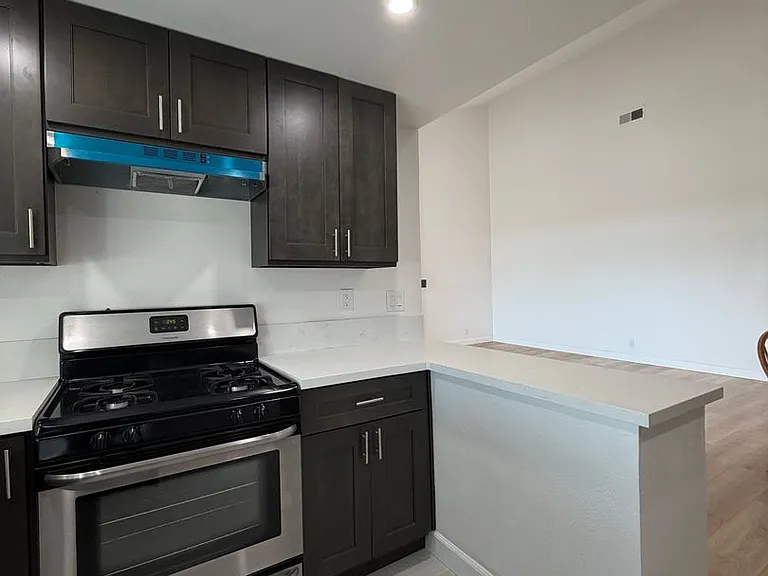 1088 San Gabriel Blvd — Photo 9
