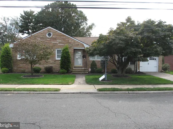 173 Locust Ave, Hamilton, NJ 08610
