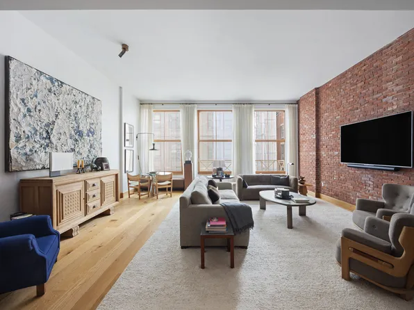 60 White Street 4E image 1 of 18